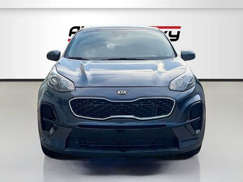 Used 2022 Kia Sportage LX FWD image 2