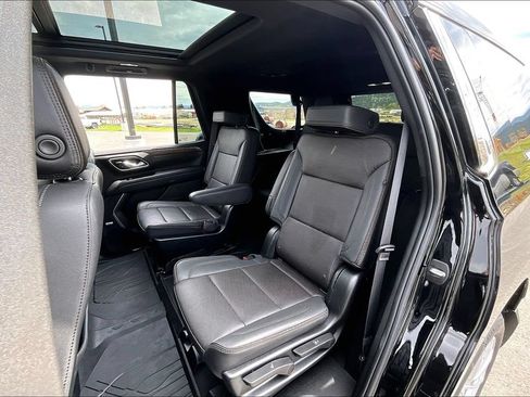 Used 2024 Chevrolet Tahoe High Country AWD/4WD image 26
