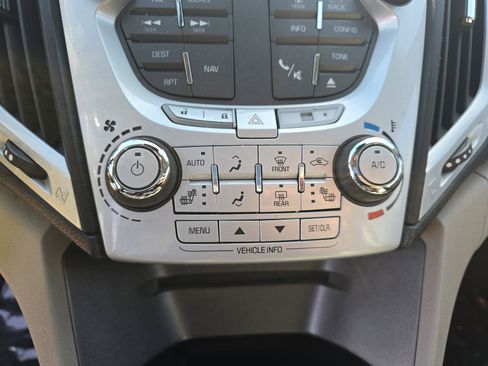 Used 2013 GMC Terrain SLT image 23