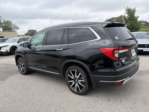Certified 2022 Honda Pilot Touring image 6