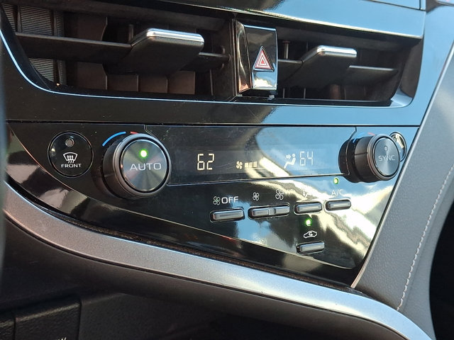 Used 2024 Toyota Camry XSE FWD image 15