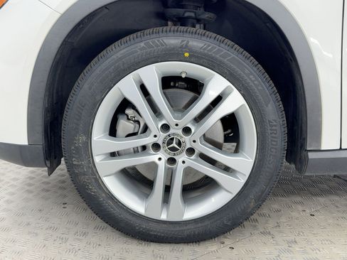 Used 2020 Mercedes-Benz GLA 250 image 11