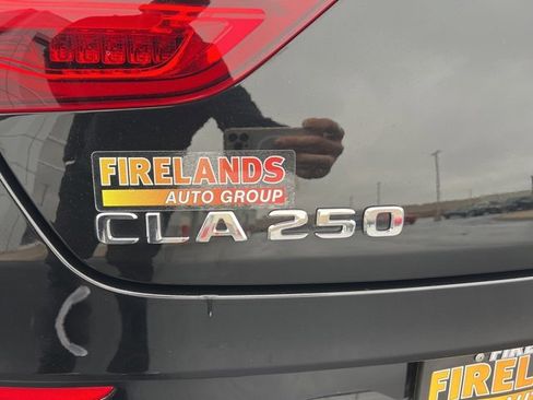 Used 2023 Mercedes-Benz CLA 250 4MATIC image 10