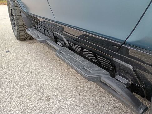 Used 2024 GMC Hummer EV 3X w/ Omega Edition image 11