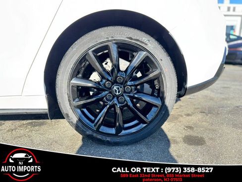 Used 2022 MAZDA MAZDA3 s image 32