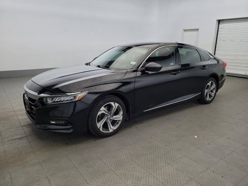 Used 2018 Honda Accord EX image 2