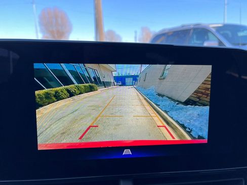 Used 2025 Chevrolet Trax LT image 22