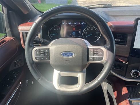 Used 2023 Ford Expedition Limited AWD/4WD image 21