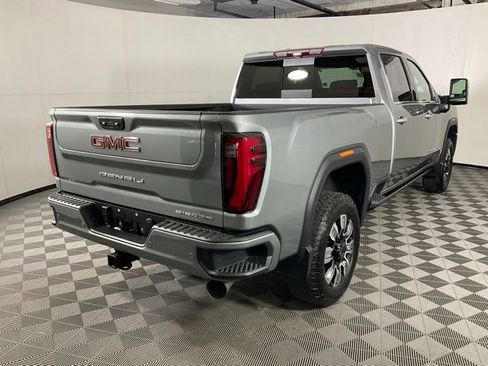 Used 2024 GMC Sierra 2500 Denali w/ Denali Reserve Package AWD/4WD image 8