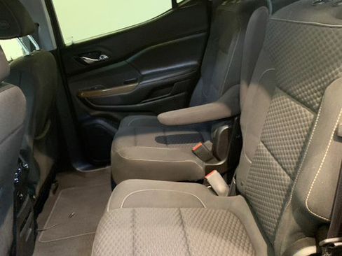 Used 2018 GMC Acadia SLE AWD/4WD image 35