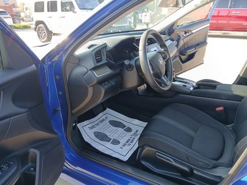 Used 2019 Honda Civic LX image 9