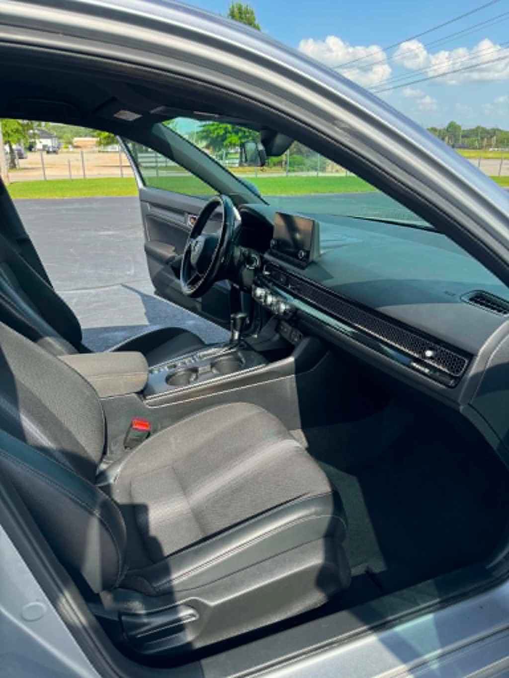 Used 2022 Honda Civic Sport image 11