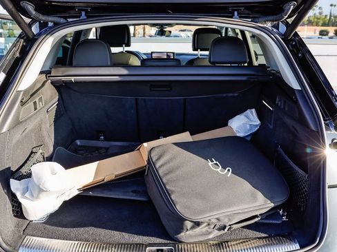 Used 2021 Audi Q5 e Premium Plus w/ Premium Plus Package image 27