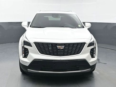 Used 2023 Cadillac XT4 Premium Luxury w/ Cold Weather Package AWD/4WD image 8