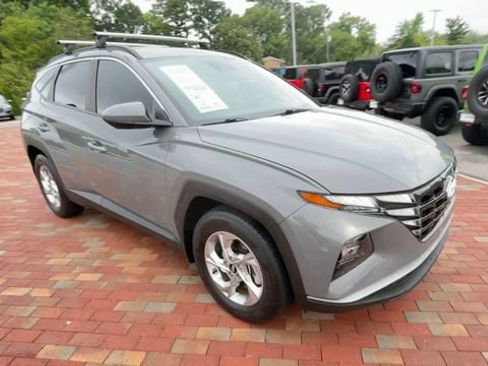 Used 2024 Hyundai Tucson SEL FWD image 3