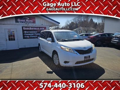 Used 2012 Toyota Sienna LE w/ Towing Pkg