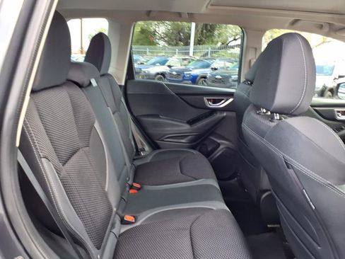 Used 2023 Subaru Forester Premium AWD/4WD image 21