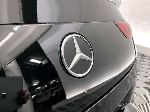 Used 2022 Mercedes-Benz CLA 250 image 32
