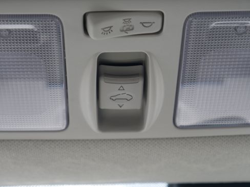 Used 2026 Hyundai Venue SEL FWD image 32