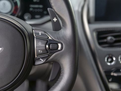 Used 2019 Aston Martin DBS Superleggera image 39