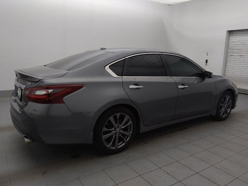 Used 2018 Nissan Altima 2.5 SR w/ SR Special Edition image 10