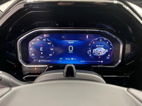 New 2026 Chevrolet Silverado 1500 High Country w/ Technology Package AWD/4WD image 8