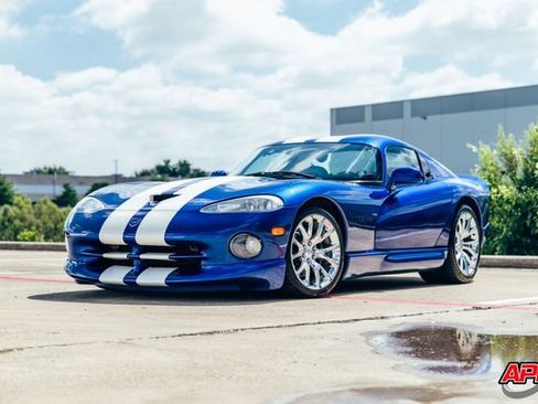Used 1996 Dodge Viper GTS RWD image 41