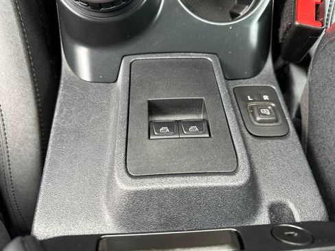 Certified 2024 Ford Bronco Black Diamond AWD/4WD image 31