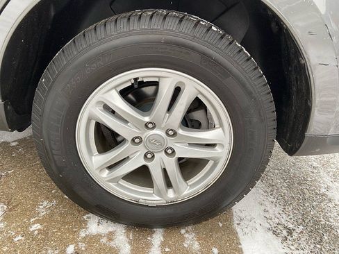 Used 2010 Hyundai Santa Fe GLS w/ Premium Pkg 2 image 16