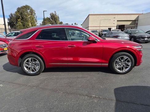 Used 2023 Genesis GV70 2.5T w/ Select Package image 8