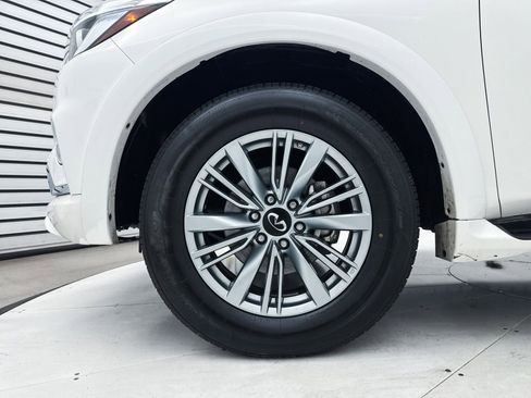 Used 2024 INFINITI QX80 Luxe image 15