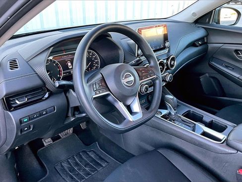 Used 2024 Nissan Sentra SV image 12