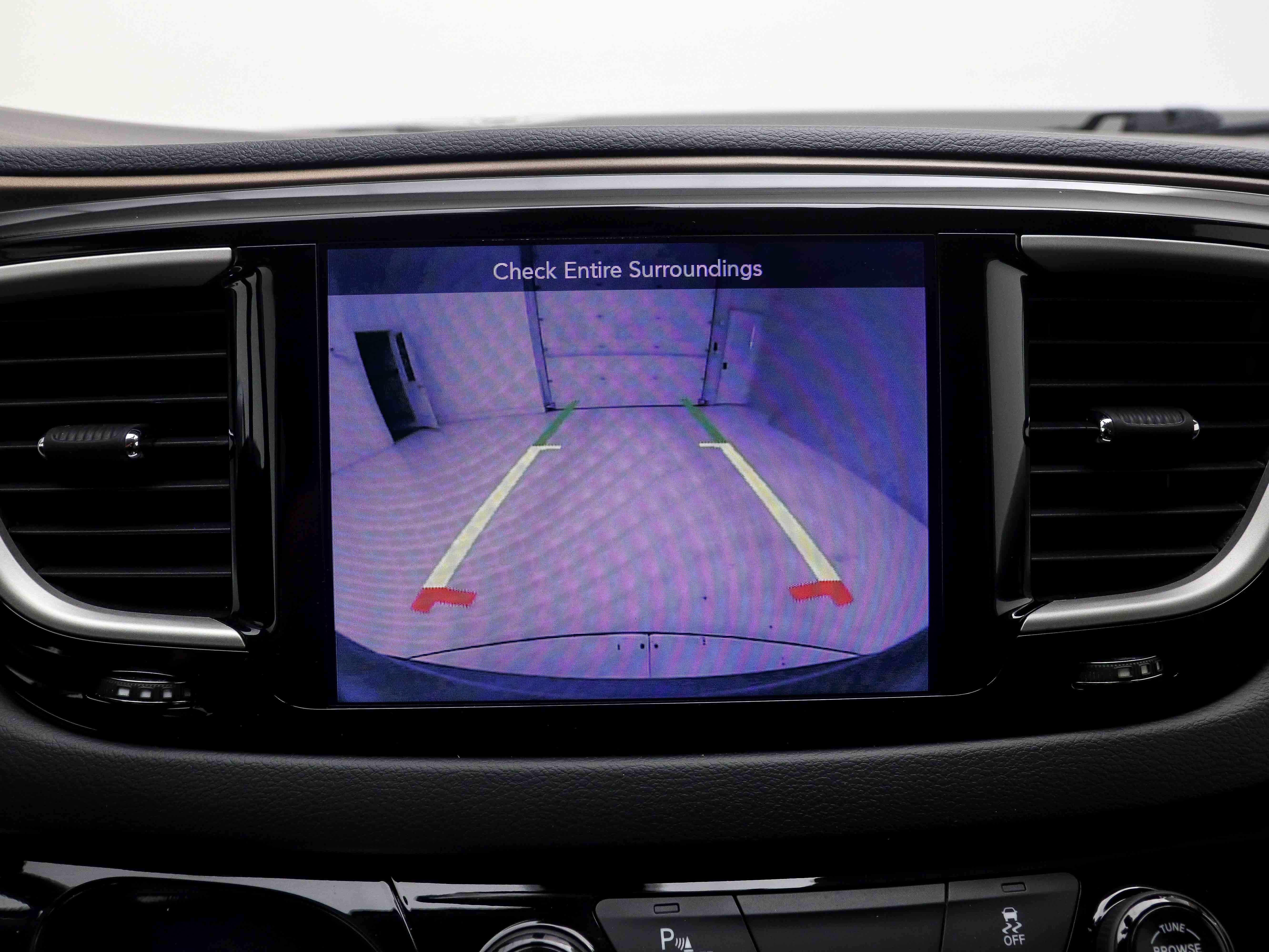 Used 2017 Chrysler Pacifica Touring-L FWD image 25