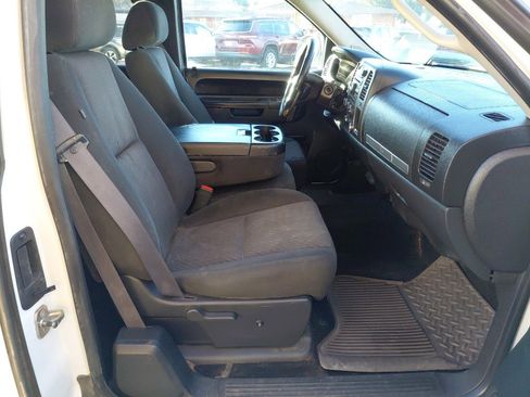 Used 2011 Chevrolet Silverado 1500 LT image 14