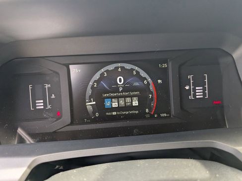 New 2026 Toyota 4Runner SR5 AWD/4WD image 18