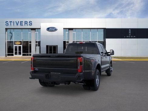 New 2026 Ford F350 4x4 Crew Cab DRW Super Duty image 8