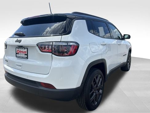 New 2025 Jeep Compass Limited w/ Sun & Sound Group image 4