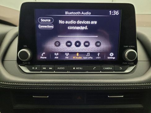 Used 2023 Nissan Rogue S image 25