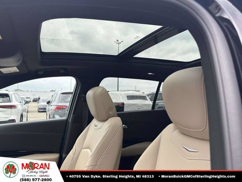 Certified 2024 Cadillac XT4 Luxury w/ Cold Weather Package AWD/4WD image 20