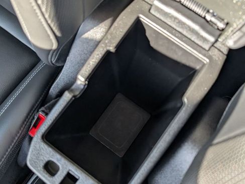 Used 2023 Jeep Renegade Limited image 38