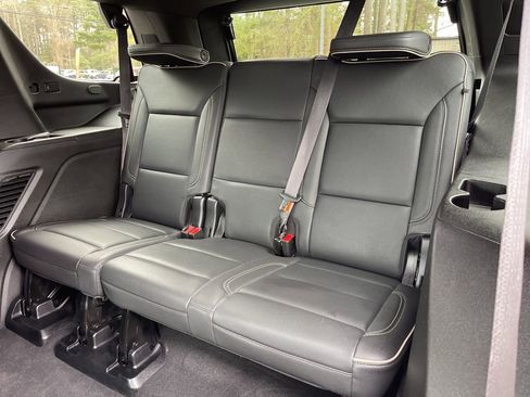 Used 2024 GMC Yukon SLT AWD/4WD image 22