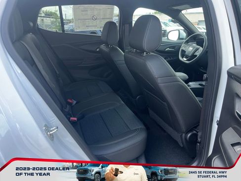 New 2026 Buick Envista Preferred image 17