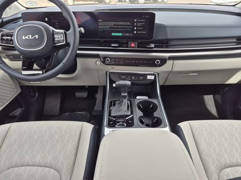 New 2026 Kia Carnival SX FWD image 13