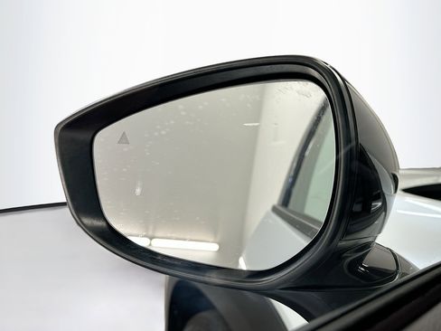 Used 2025 MAZDA CX-50 AWD 2.5 Hybrid w/ Premium Pkg image 16