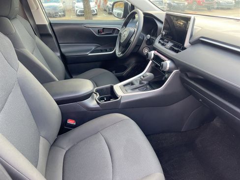 Used 2024 Toyota RAV4 LE image 6