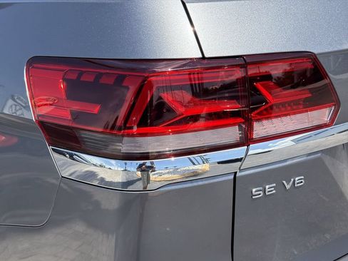 Used 2023 Volkswagen Atlas SE w/ Panoramic Sunroof Package FWD image 10