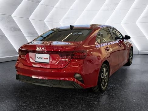 Used 2023 Kia Forte LXS image 4