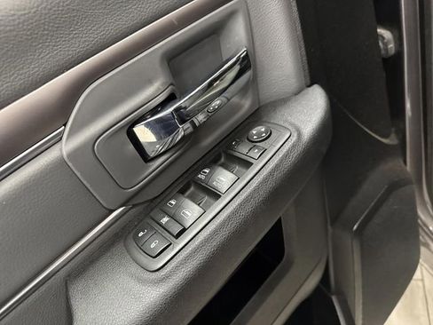 Used 2023 RAM 1500 Classic SLT image 24