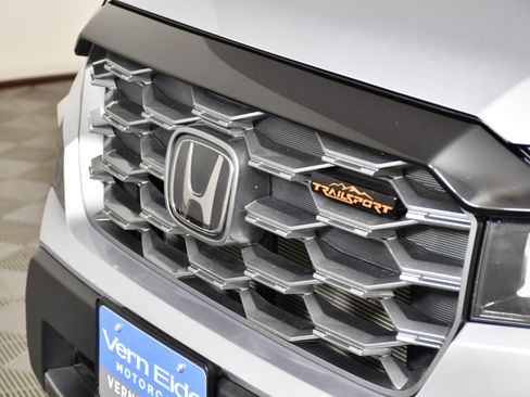 Certified 2023 Honda Passport TrailSport image 11
