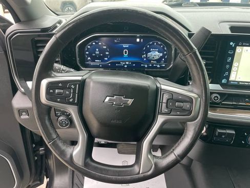 Used 2022 Chevrolet Silverado 1500 RST AWD/4WD image 25
